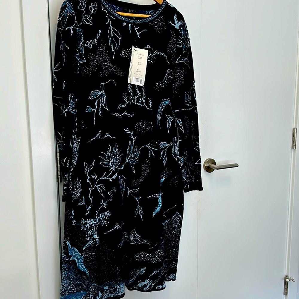 NWT Ivko sweater dress size XL/42 in indigo pattern.